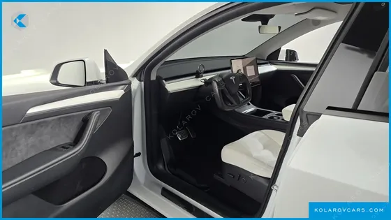 TESLA MODEL Y RWD