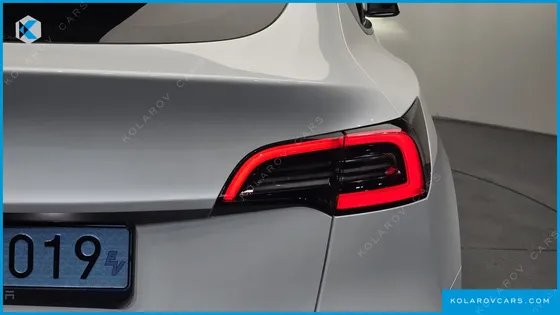 TESLA MODEL Y RWD