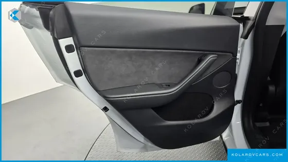 TESLA MODEL Y RWD