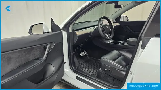 TESLA MODEL Y LONG RANGE AWD