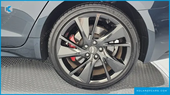 GENESIS G70 GASOLINE 3.3T 4WD