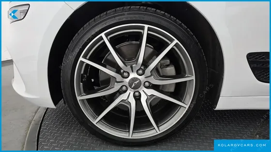GENESIS G70 GASOLINE 3.3T 4WD