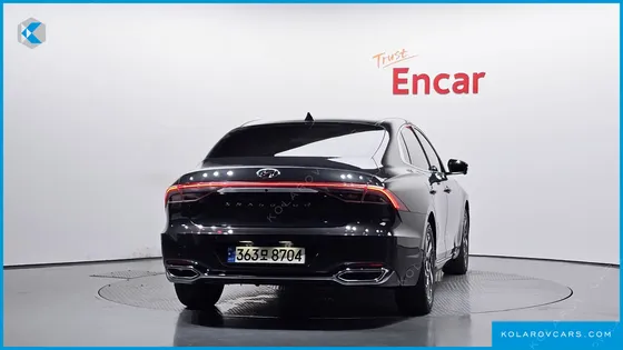 HYUNDAI GRANDEUR LE BLANC