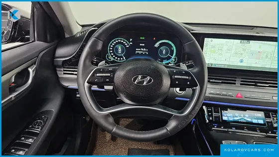 HYUNDAI GRANDEUR LE BLANC