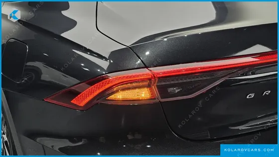 HYUNDAI GRANDEUR LE BLANC