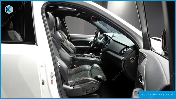 VOLVO XC90 T8 R-DESIGN HYBRID