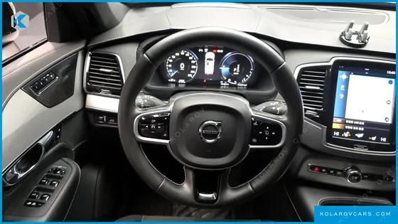 VOLVO XC90 T8 R-DESIGN HYBRID