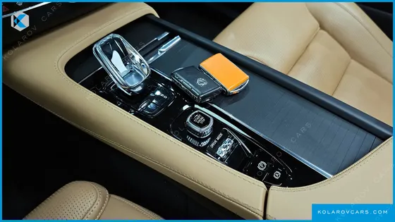 VOLVO XC90 B6 INSCRIPTION