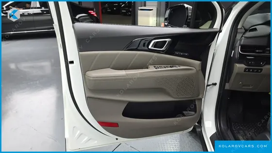 KIA CARNIVAL HEV 9 SEATER X LINE