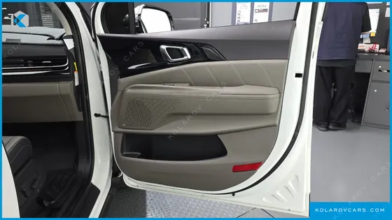 KIA CARNIVAL HEV 9 SEATER X LINE