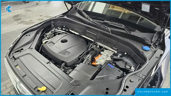 VOLVO XC90 T8 ULTIMATE BRIGHT HYBRID