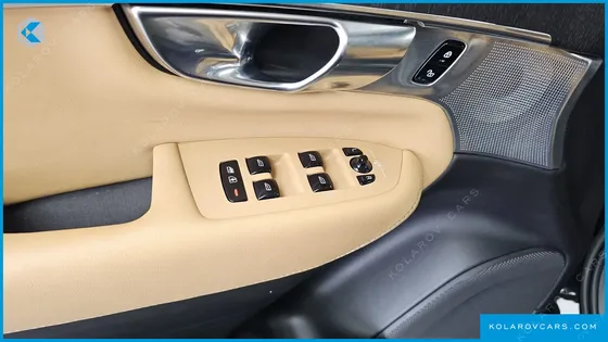 VOLVO XC90 T8 ULTIMATE BRIGHT HYBRID