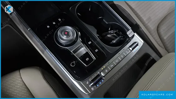 KIA CARNIVAL 7-SEATER SIGNATURE