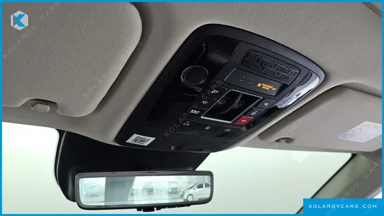 KIA CARNIVAL 7-SEATER SIGNATURE
