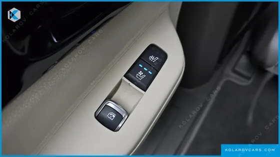 KIA CARNIVAL 7-SEATER SIGNATURE