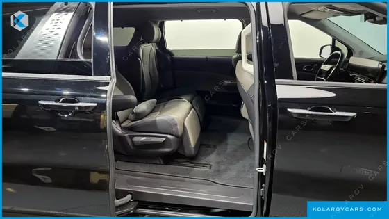 KIA CARNIVAL HEV 7SEATER NOBLESS