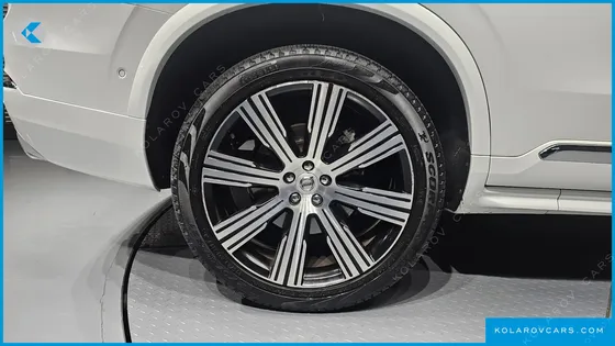 VOLVO XC90 B6 INSCRIPTION
