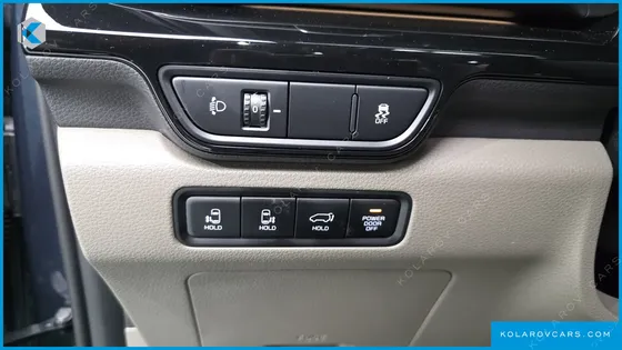 KIA CARNIVAL HEV 9SEATER SIGNATURE