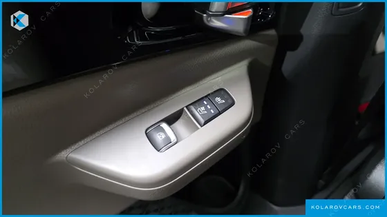 KIA CARNIVAL HEV 9SEATER SIGNATURE