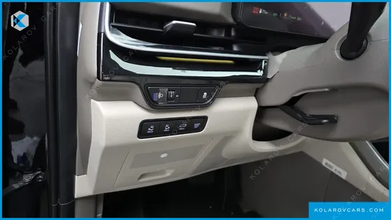 KIA CARNIVAL HEV 9-SEATER HI-LIMOUSINE (SPECIAL VEHICLE)