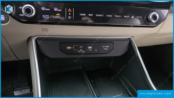 KIA CARNIVAL HEV 9-SEATER HI-LIMOUSINE (SPECIAL VEHICLE)