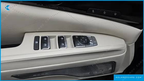KIA CARNIVAL HEV 9-SEATER HI-LIMOUSINE (SPECIAL VEHICLE)