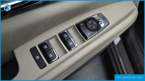 KIA CARNIVAL 7-SEATER GRAVITY