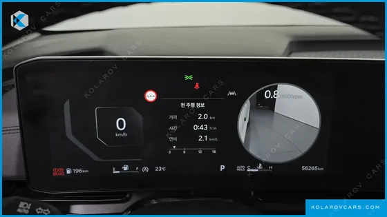 KIA CARNIVAL 7-SEATER OUTDOOR