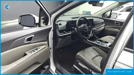 KIA CARNIVAL 9-SEATER PRESTIGE