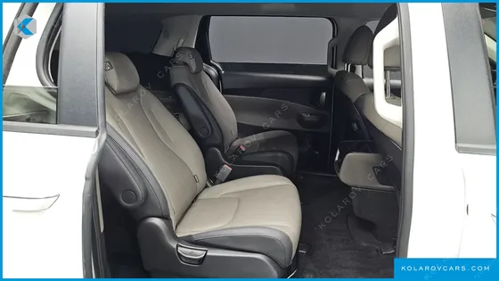 KIA CARNIVAL 9-SEATER PRESTIGE