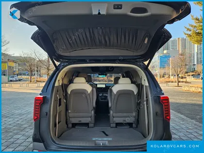 KIA CARNIVAL GASOLINE 9-SEATER HI LIMOUSINE