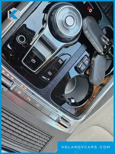 KIA CARNIVAL GASOLINE 9-SEATER HI LIMOUSINE