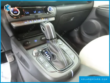 HYUNDAI KONA GASOLINE 2.0 2WD