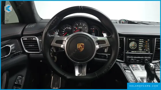 PORSCHE PANAMERA 4.8 GTS