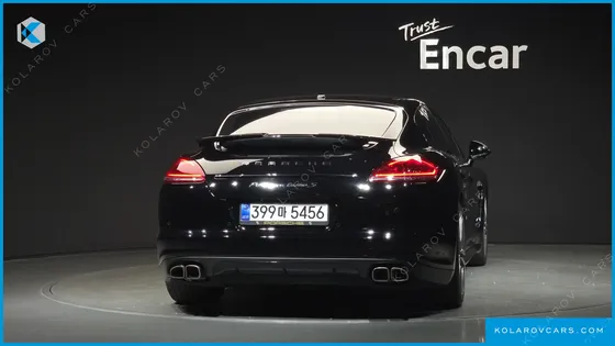 PORSCHE PANAMERA 4.8 TURBO