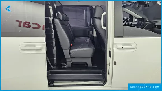HYUNDAI STARIA CARGO 5-SEATER