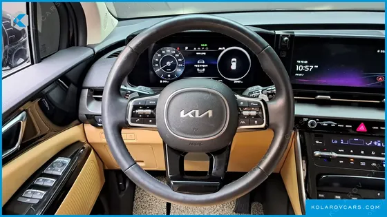 KIA CARNIVAL 9-SEATER NOBLESSE