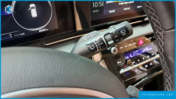 KIA CARNIVAL 9-SEATER NOBLESSE