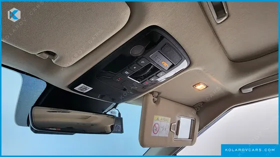 KIA CARNIVAL 7-SEATER SIGNATURE