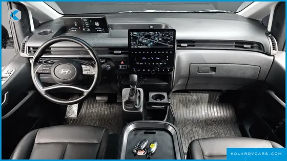 HYUNDAI STARIA L3.5 CARGO 5-SEATER