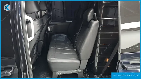 HYUNDAI STARIA L3.5 CARGO 5-SEATER