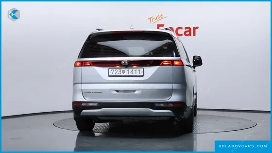 KIA CARNIVAL 11-SEATER PRESTIGE