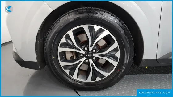 KIA CARNIVAL 11-SEATER PRESTIGE
