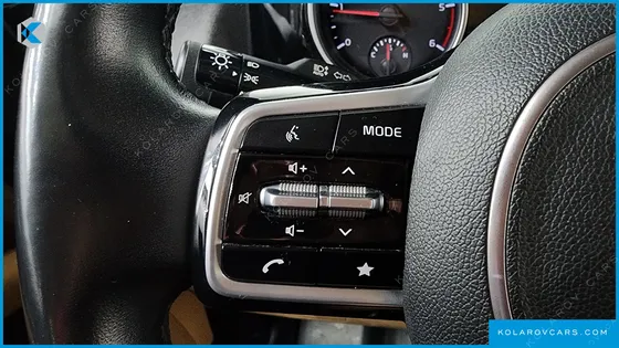 KIA CARNIVAL 11-SEATER PRESTIGE