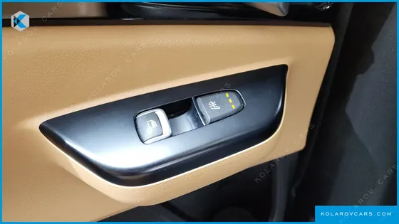 KIA CARNIVAL 11-SEATER PRESTIGE