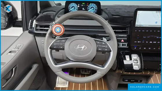 HYUNDAI STARIA HEV 1.6 LOUNGE 9-SEATER