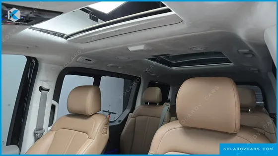 HYUNDAI STARIA HEV 1.6 LOUNGE 9-SEATER