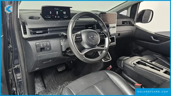 HYUNDAI STARIA CARGO 3-SEATER