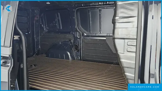 HYUNDAI STARIA CARGO 3-SEATER