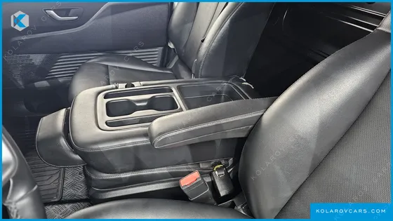 HYUNDAI STARIA CARGO 3-SEATER